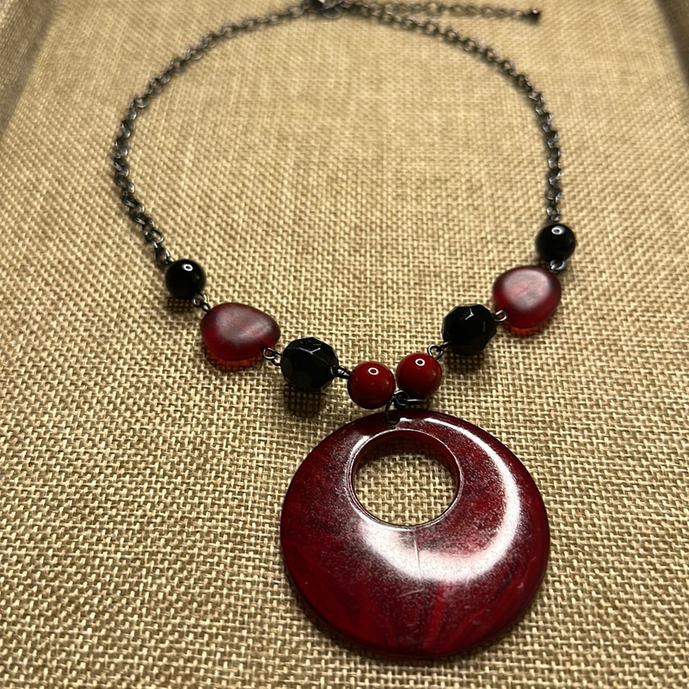 Burgundy | Black Statement Necklace 🖤♥️